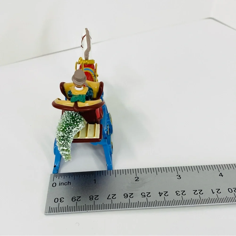 Hallmark 2001 Keepsake Victorian Sleigh Ornament Christmas Die Cast Metal Retire